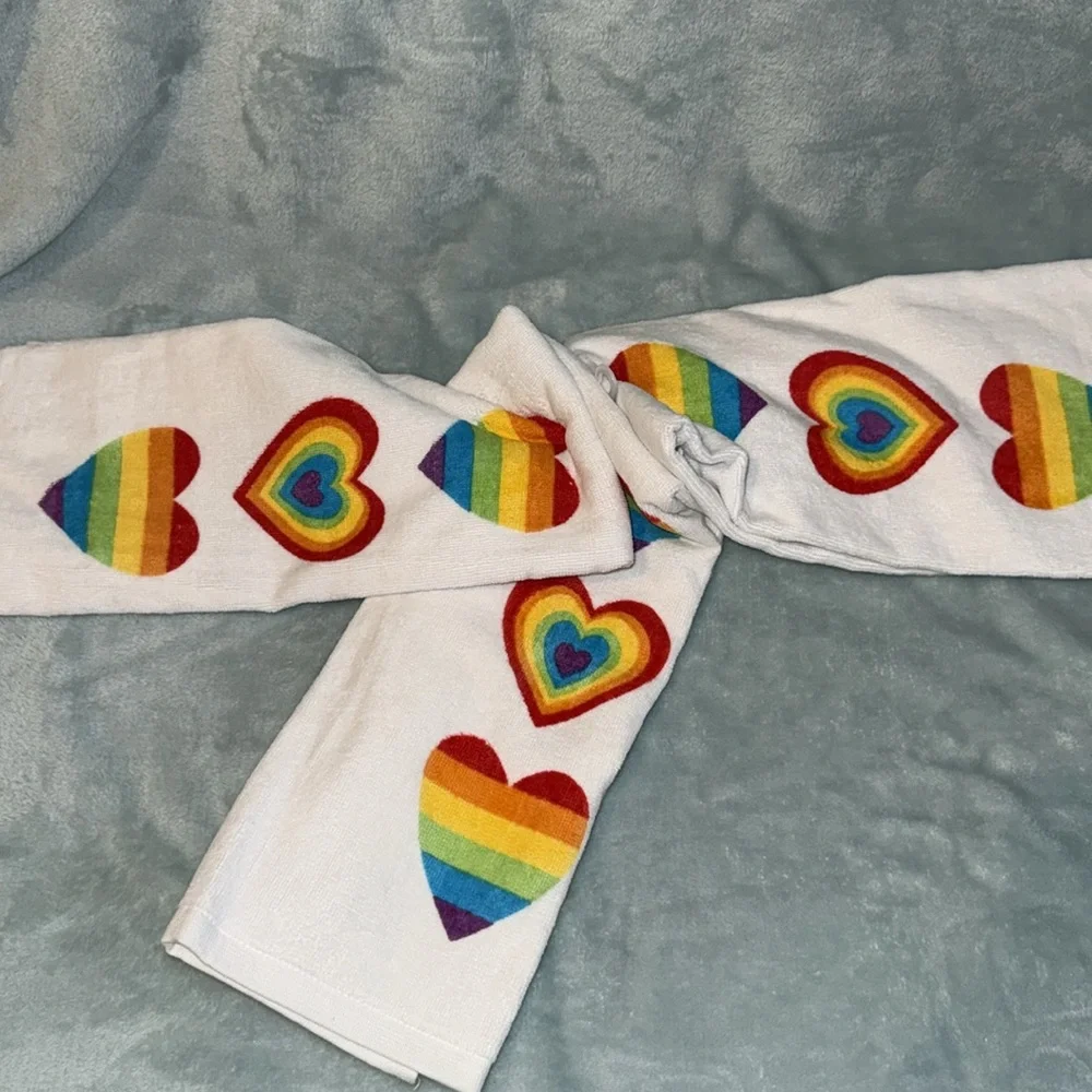 Christian Siriano Towels with Rainbow Hearts
